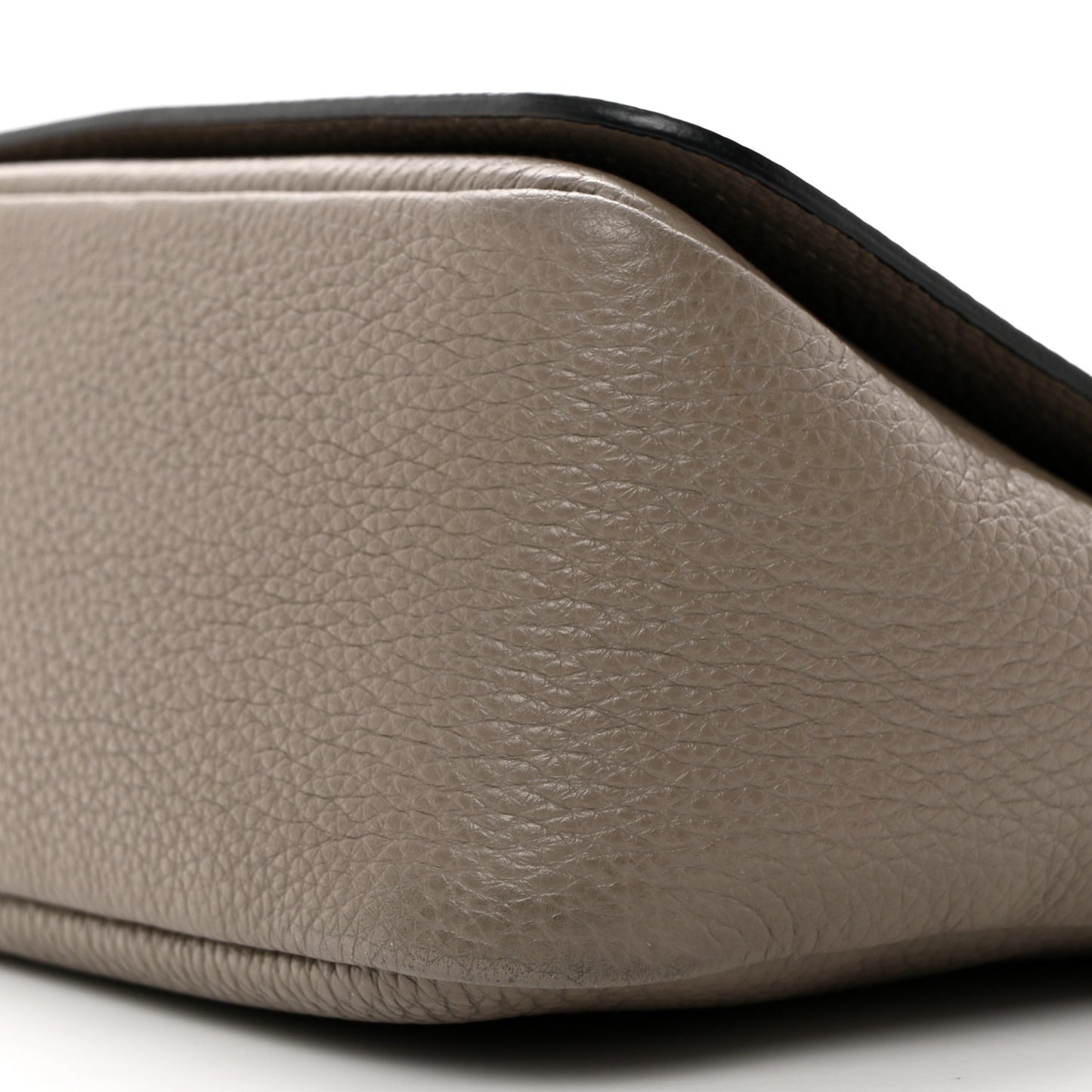 Vitello Daino Soft Flap Crossbody Argilla