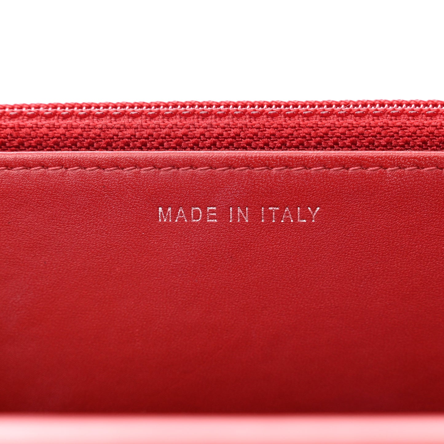 Caviar Quilted Boy Wallet On Chain WOC Red