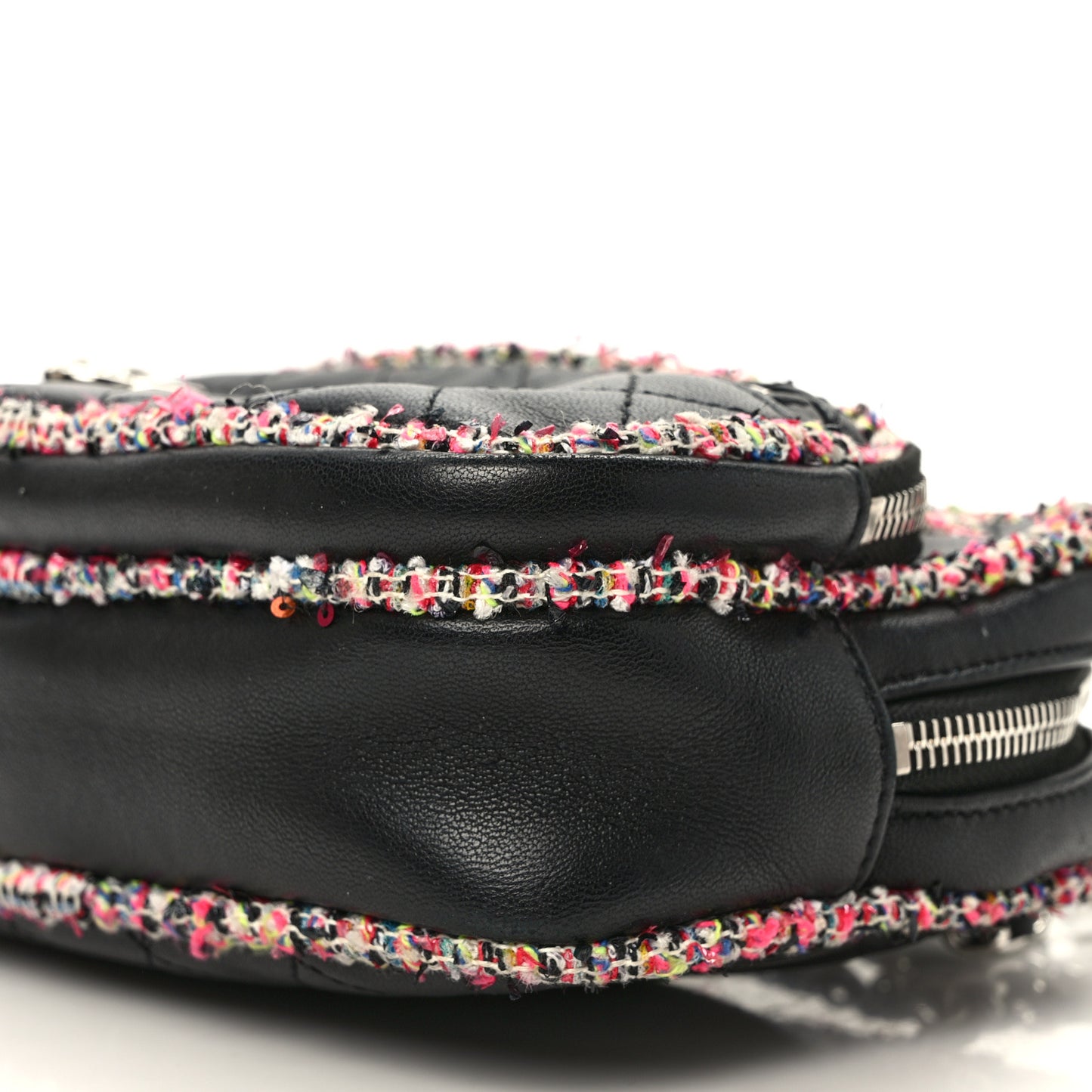 Lambskin Quilted Tweed Elegant Trim Front Zip Camera Case Black