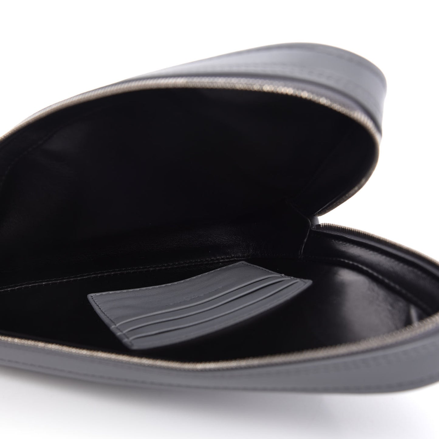 Calfskin M Triangle Pouch Pyrite