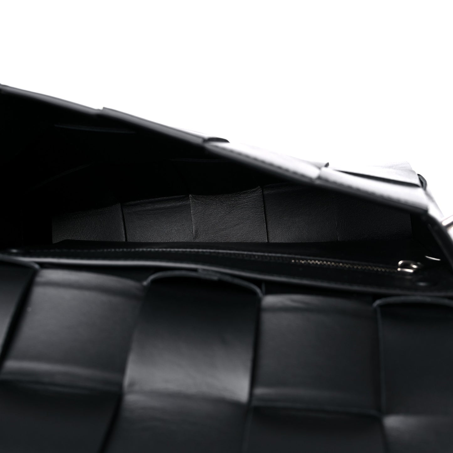 Calfskin Maxi Intreccio Cassette With Strap Bag Black
