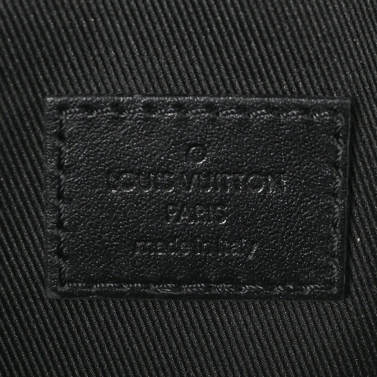 Louis Vuitton Monogram Eclipse Discovery Bumbag PM 6 of 10