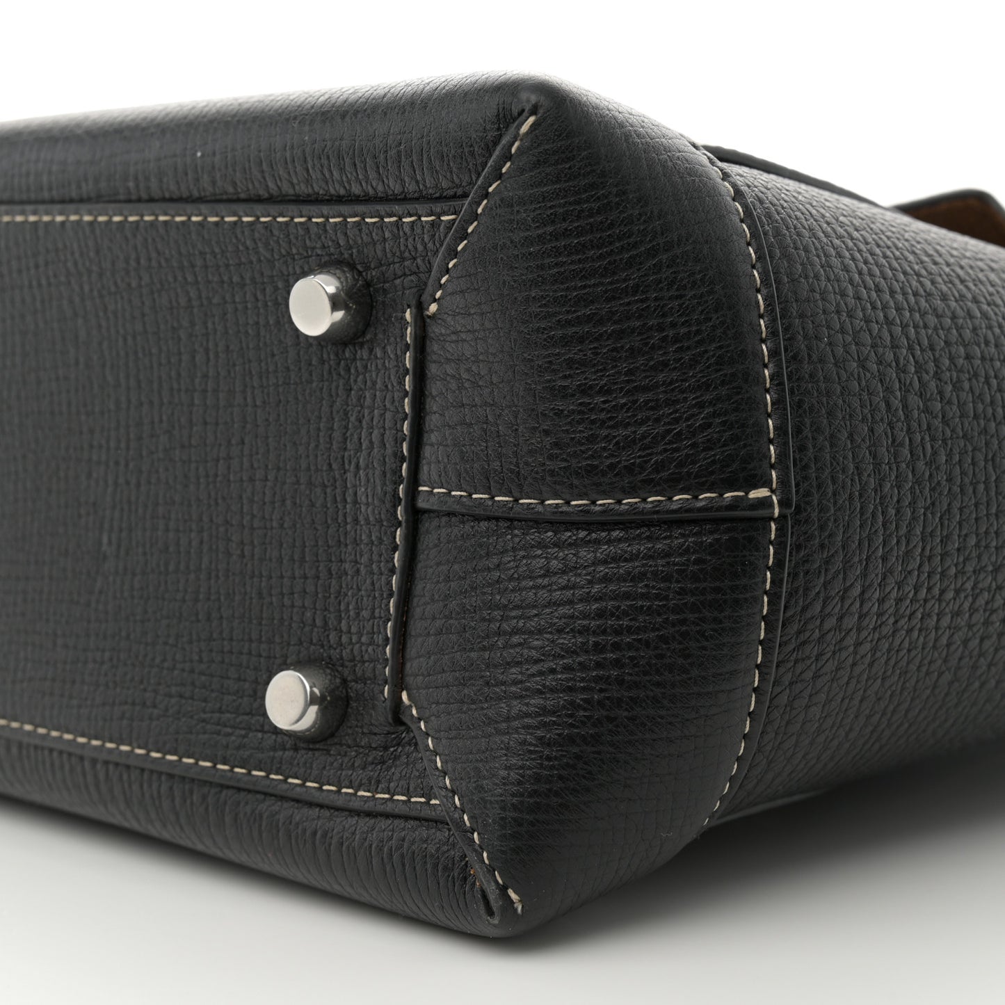 Grainy Calfskin Medium Arco Black