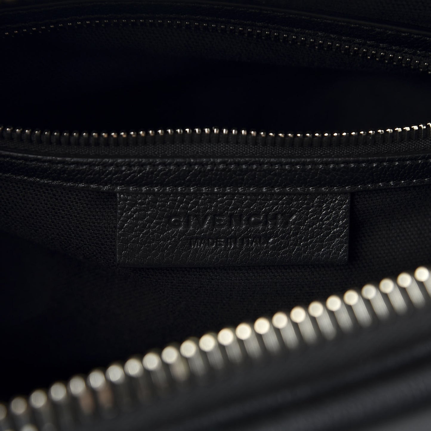 Sugar Goatskin Small Antigona Black