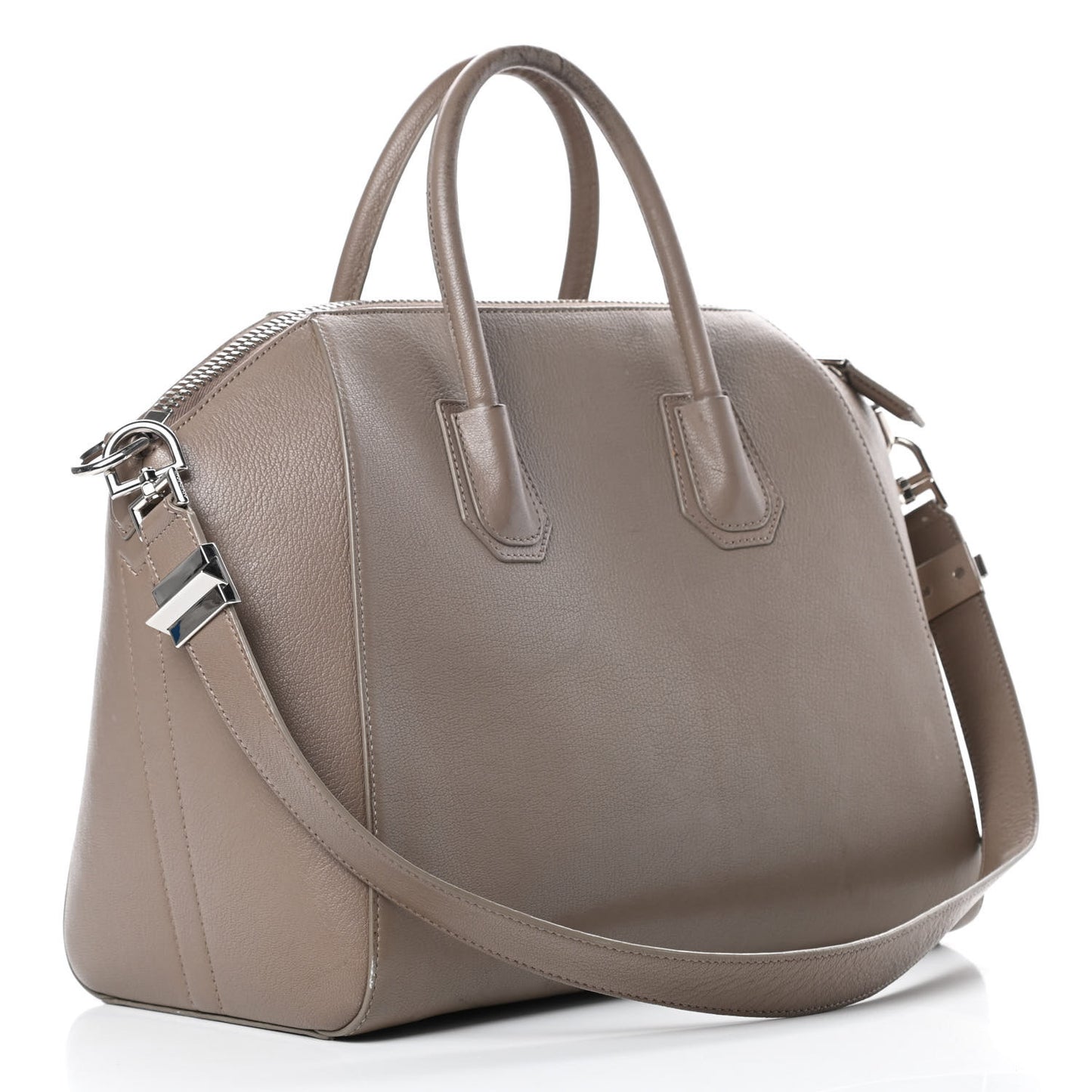 Sugar Goatskin Medium Antigona Sand