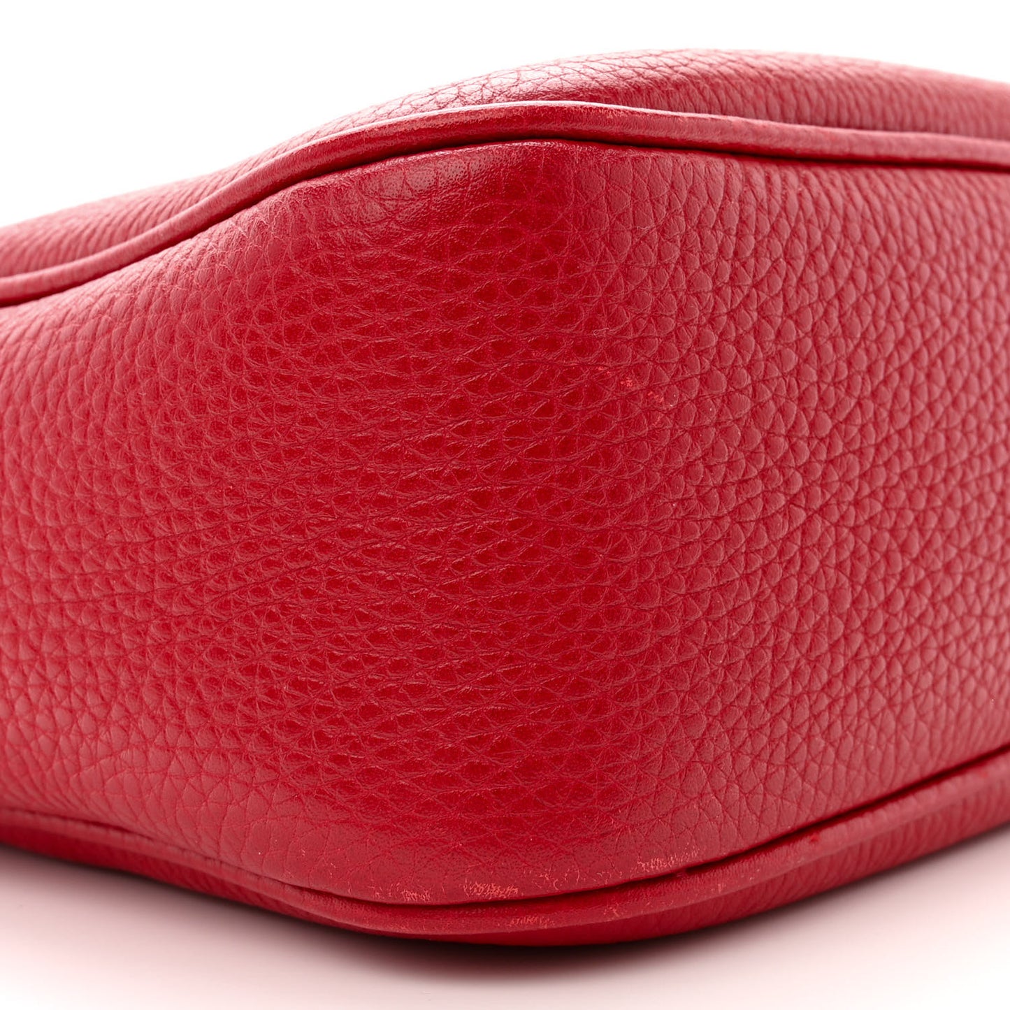 Pebbled Calfskin Small Soho Disco Bag Tabasco Red