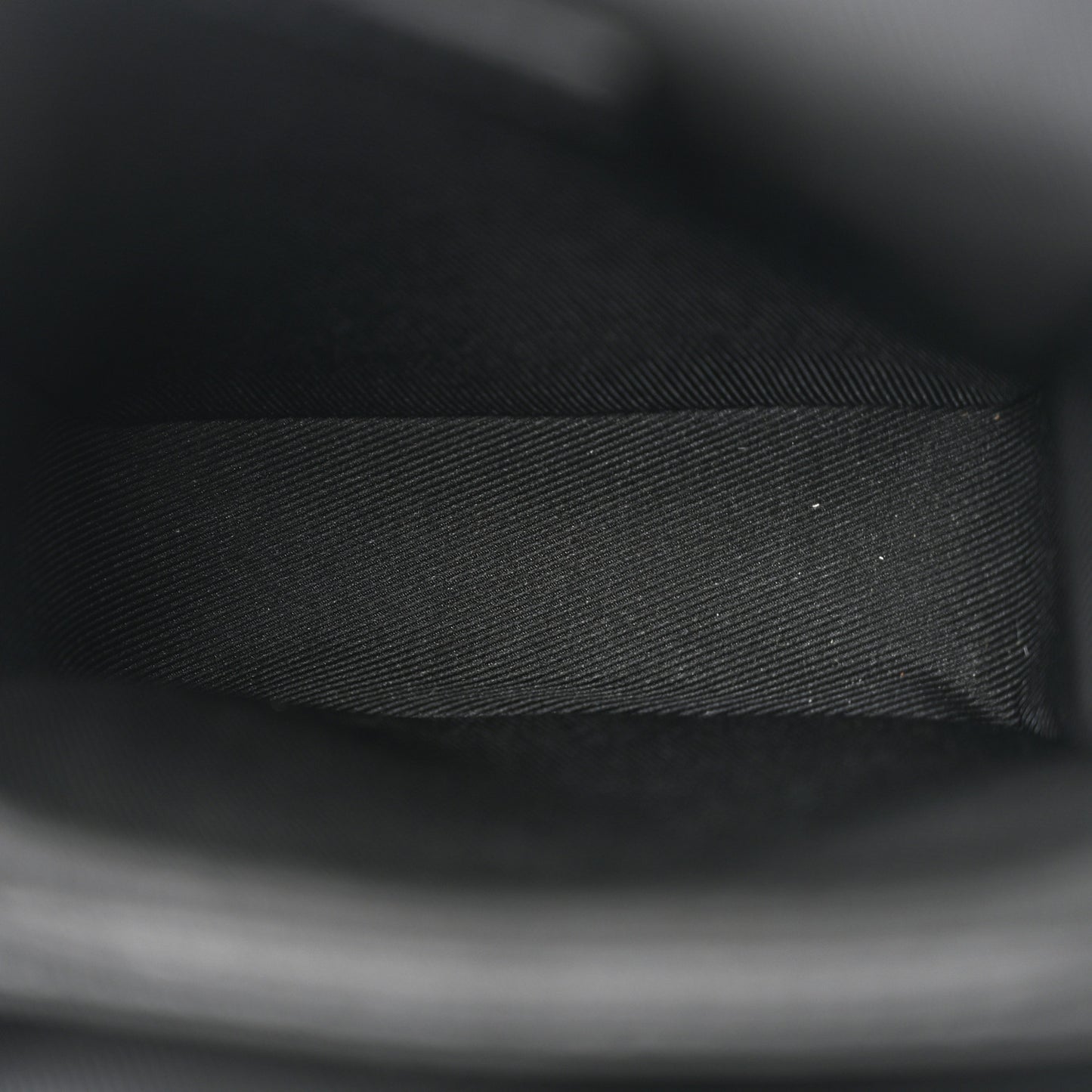 Taurillon Monogram S Lock Wearable Wallet Black