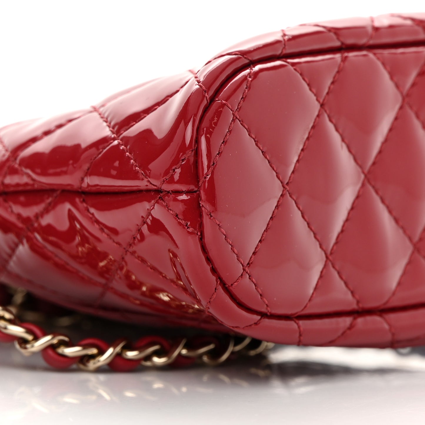 Patent Calfskin Quilted Shiny Coco Clutch With Chain Red