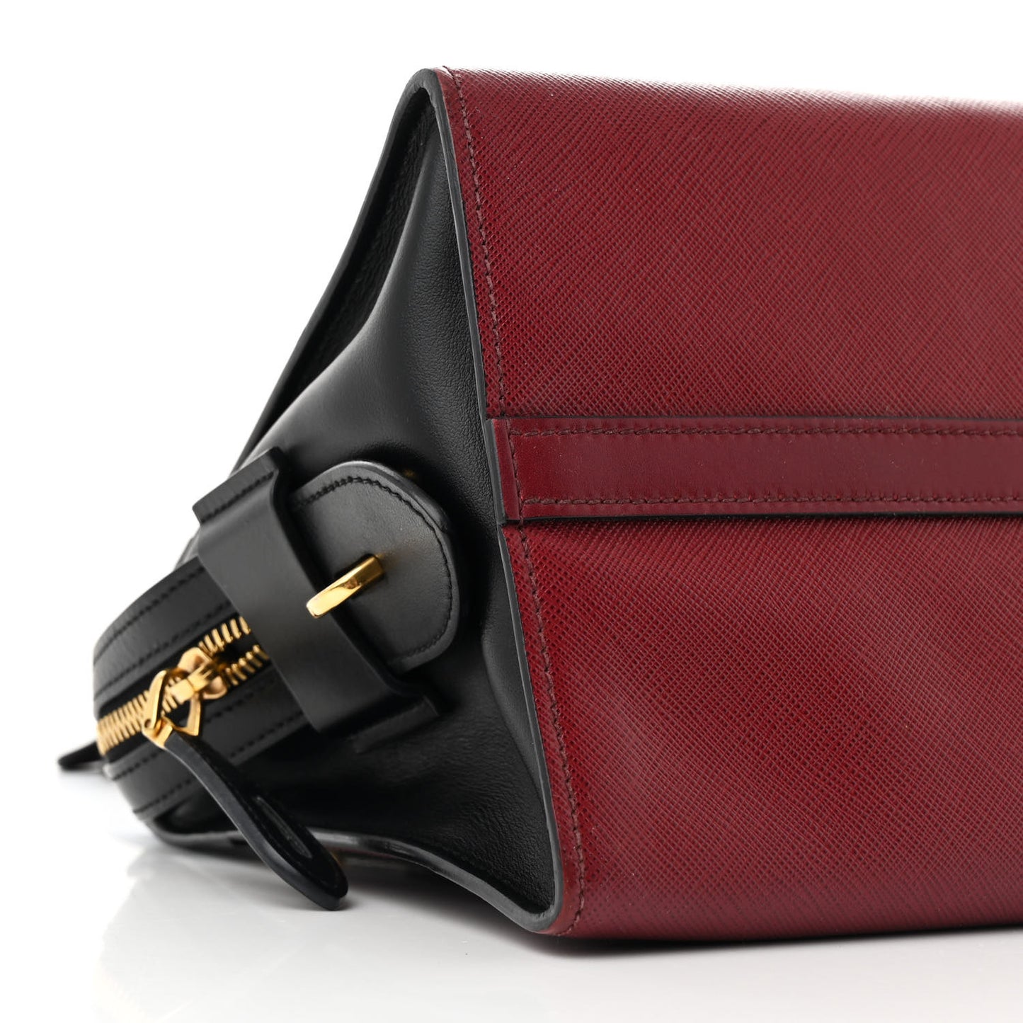 Saffiano City Calfskin Small Esplanade Tote Fuoco Black