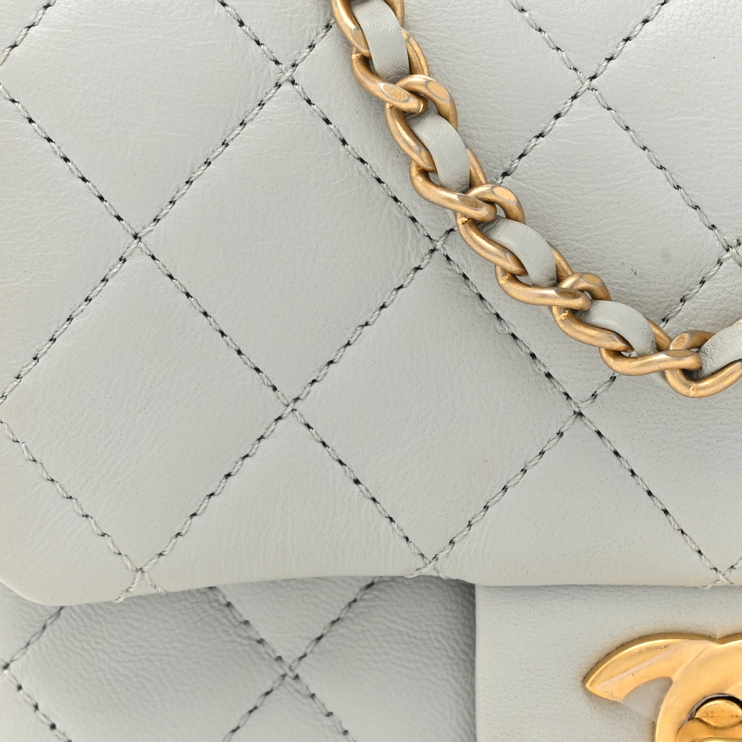 Lambskin Quilted Mini Pearl Crush Flap Light Grey