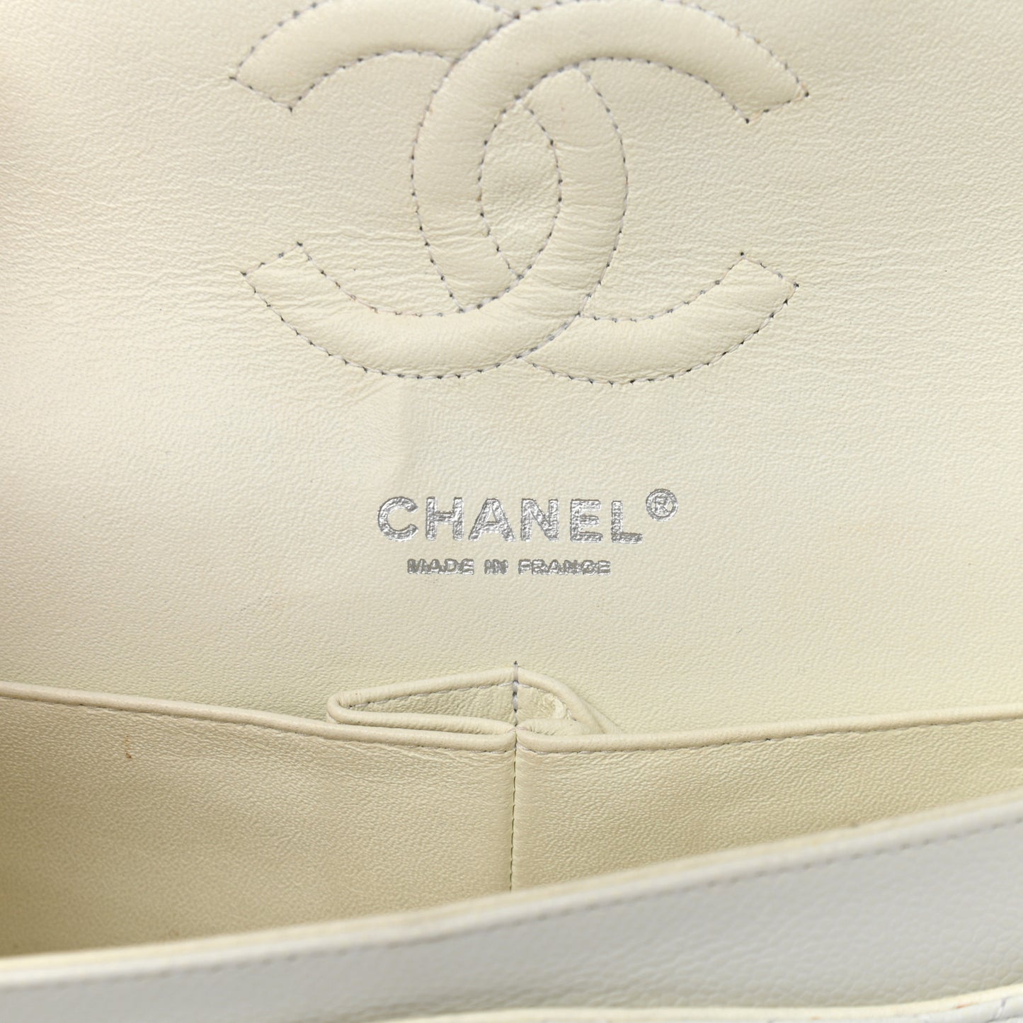 Caviar Quilted Medium Double Flap White