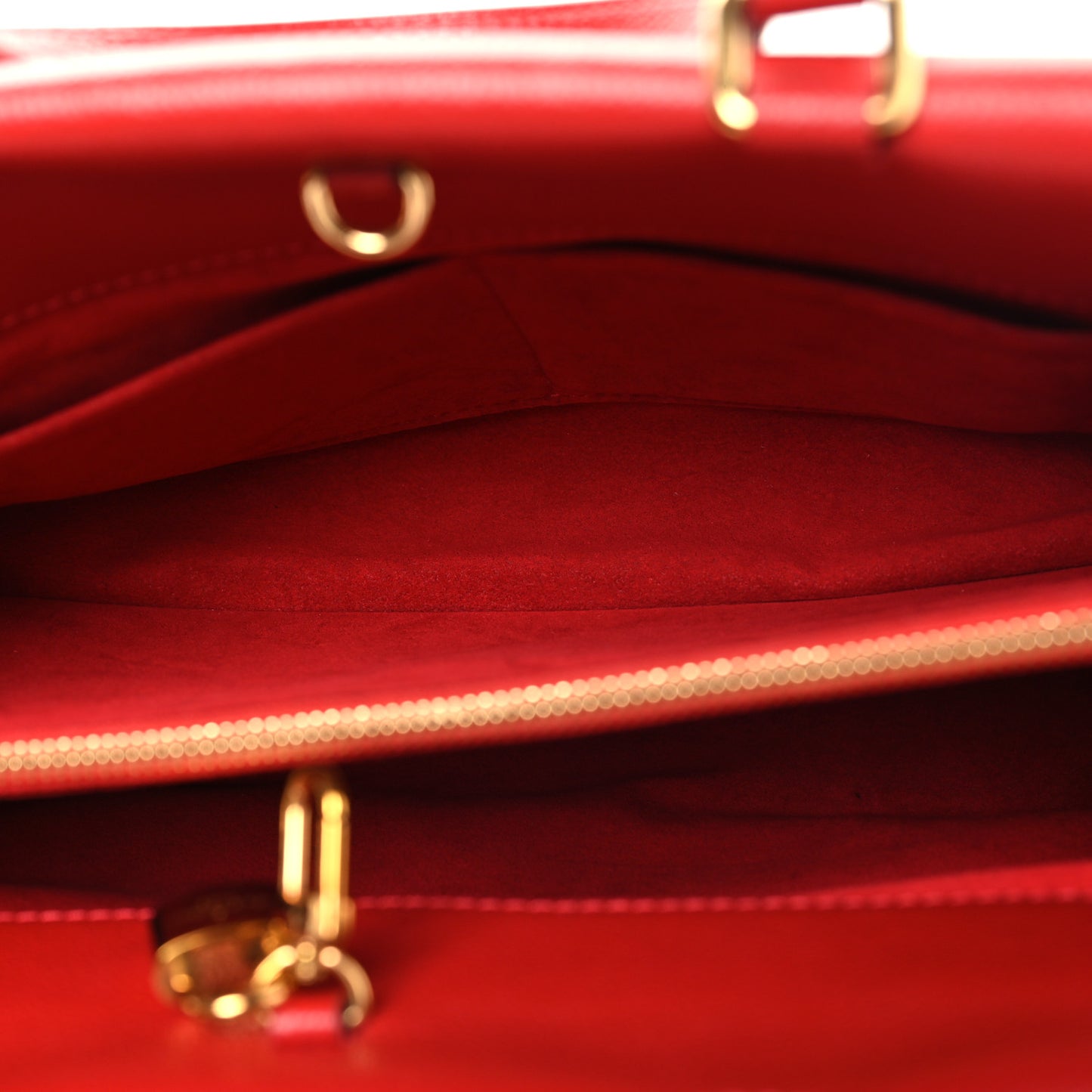 Monogram Venus Cherry