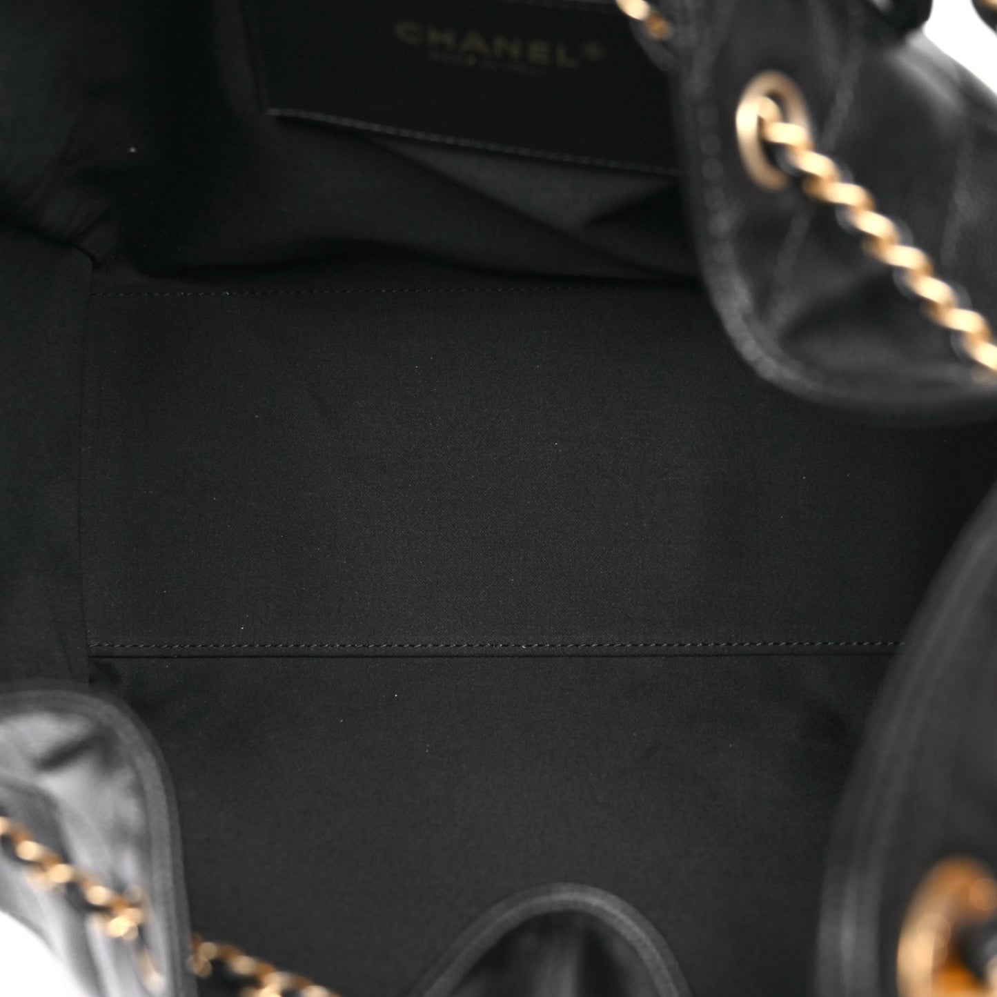 Caviar Quilted Medium Chanel 25 Handbag Black