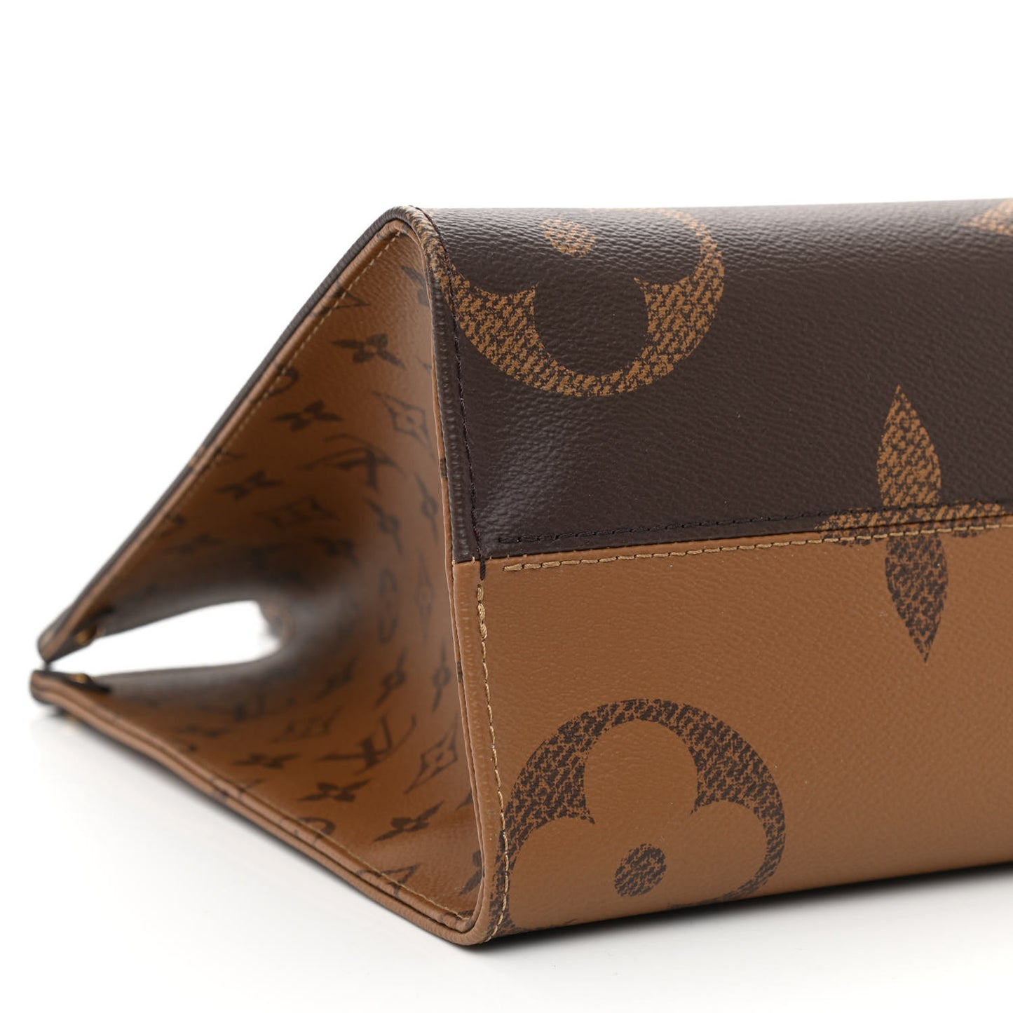 Reverse Monogram Giant Onthego MM