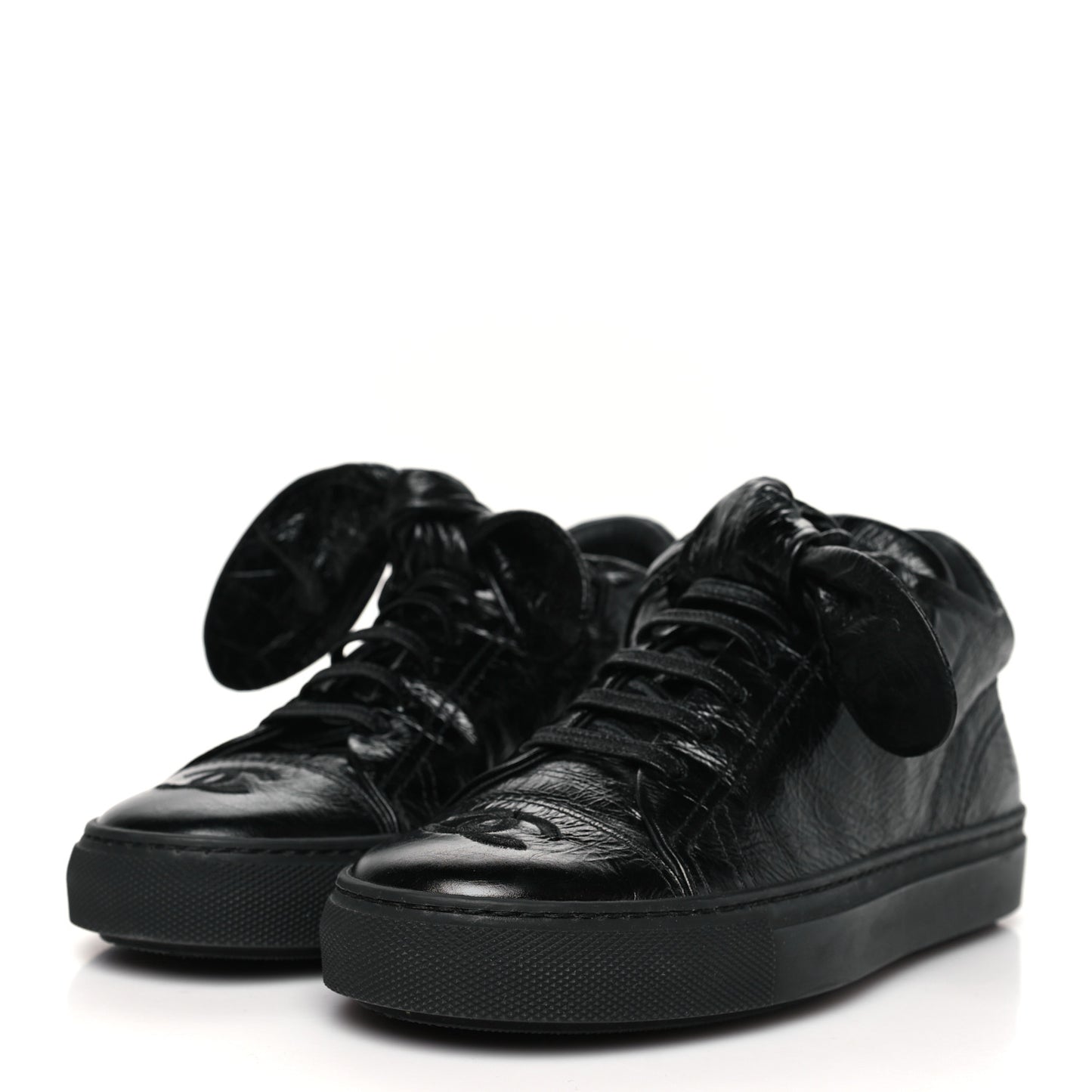 Crumpled Calfskin Womens CC Bow Sneakers 35.5 Black