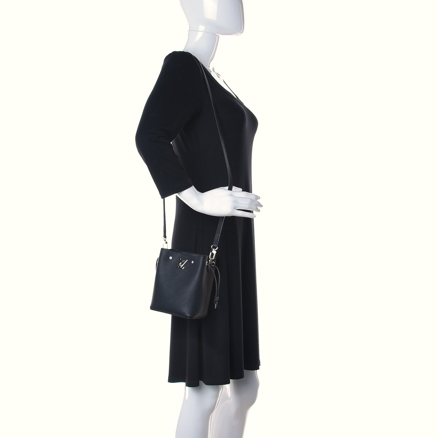 Calfskin Nano Lockme Bucket Black