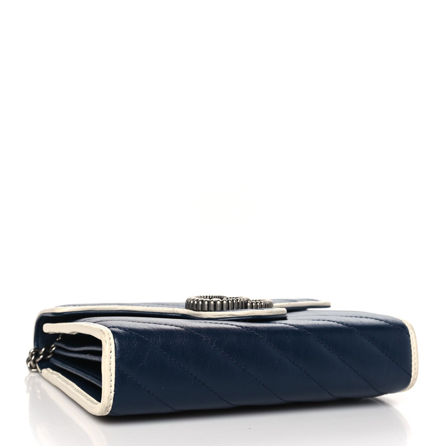 Vintage Effect Calfskin Matelasse Diagonal Torchon GG Marmont Chain Wallet Blue Agata Mystic White