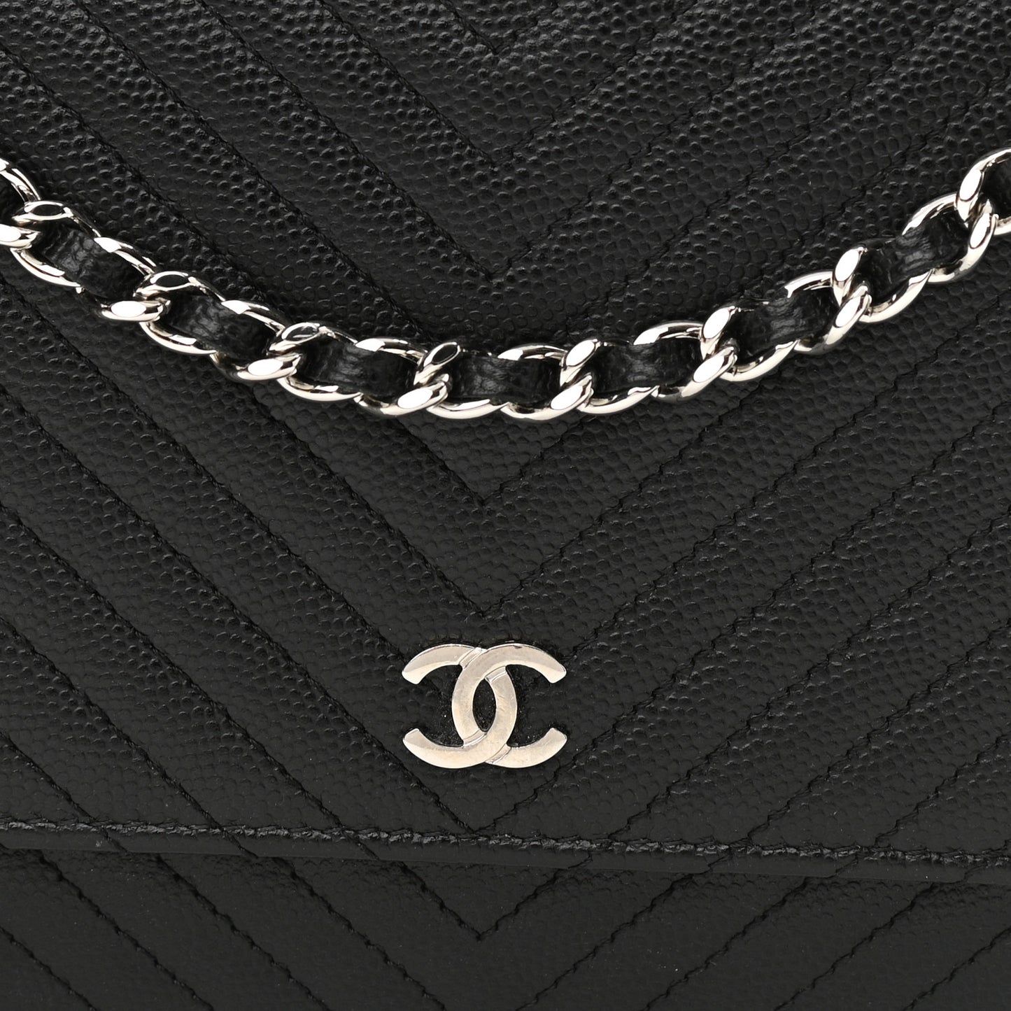Caviar Chevron Quilted Wallet On Chain WOC Black