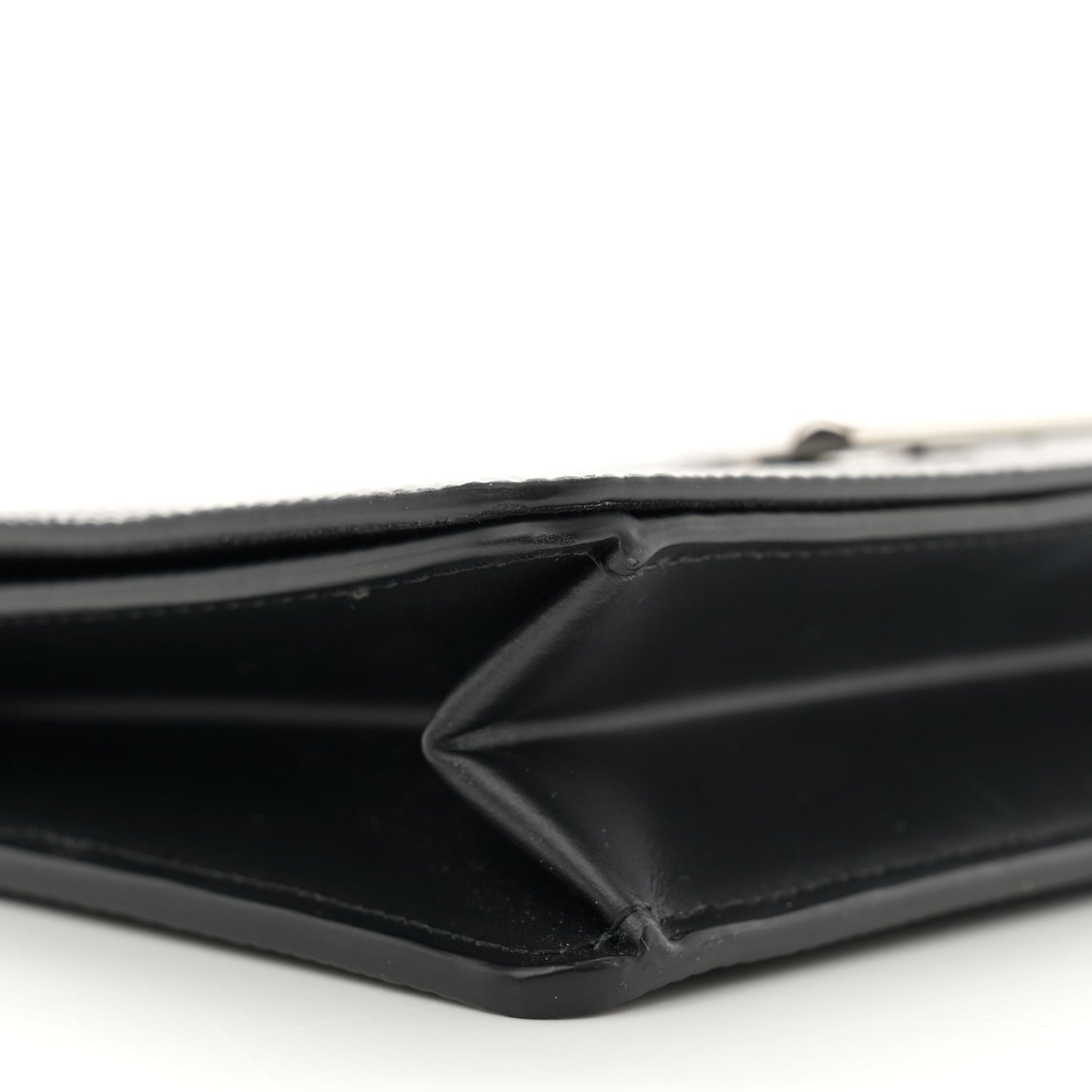 Epi Twist Belt Chain Wallet Black