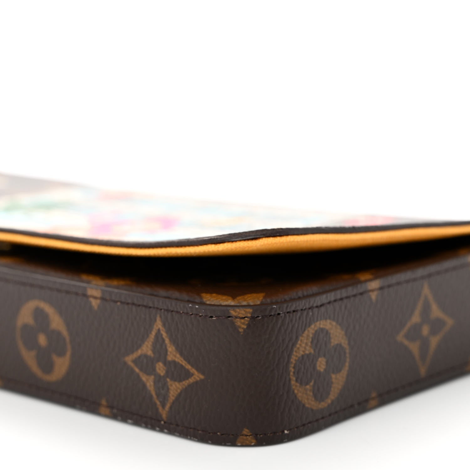 Louis Vuitton Monogram 2022 Christmas Animation New York Soho Pochette Felicie Chain Wallet Yellow 10 of 10