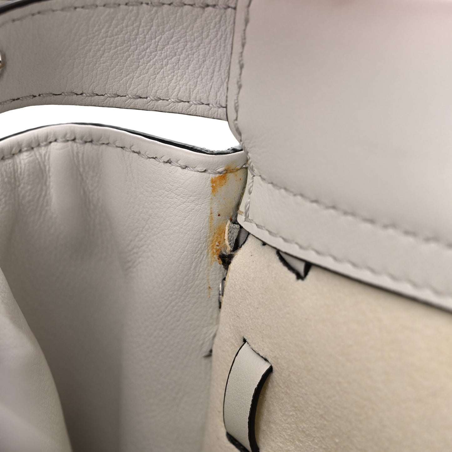 Vitello Seta Century Nappa Whipstitch Medium Peekaboo Iconic Satchel White