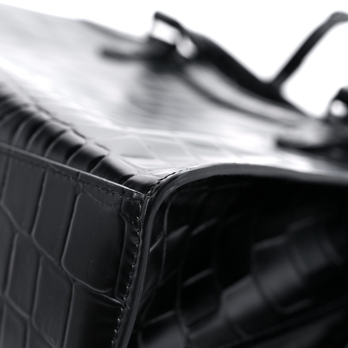 Semi Shiny Calfskin Crocodile Embossed Neo Classic Black Hardware S City Black