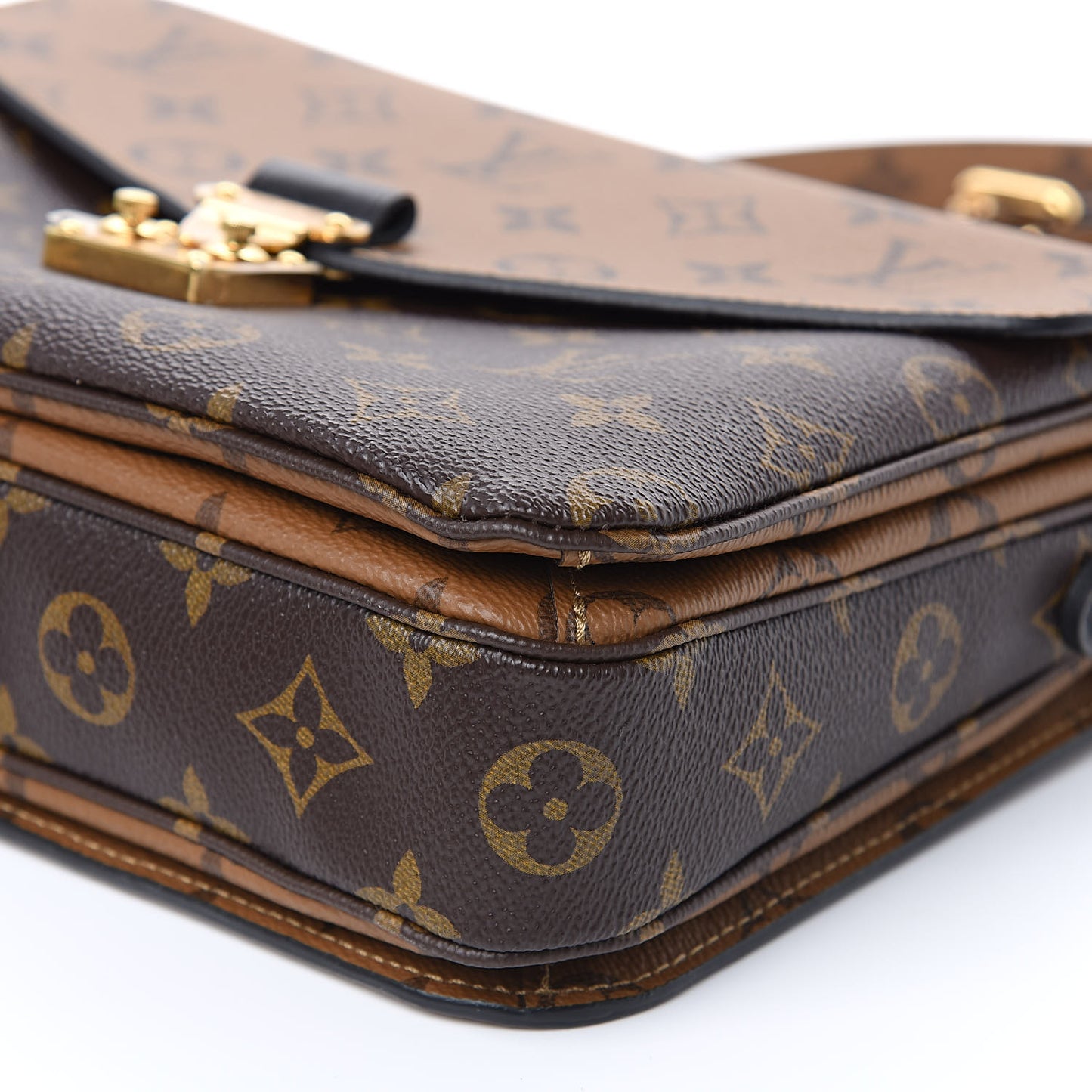 Reverse Monogram Pochette Metis