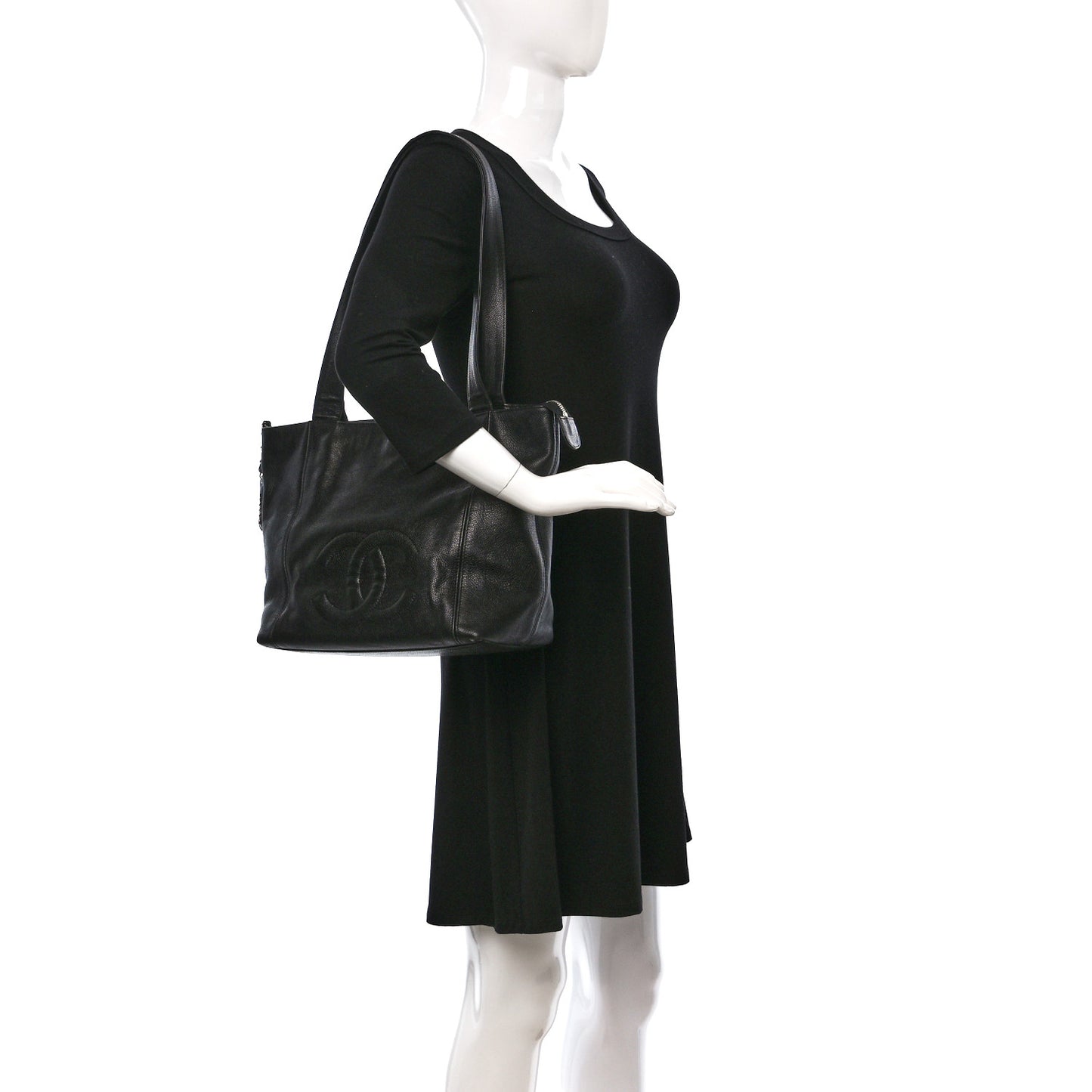 Caviar CC Tote Black