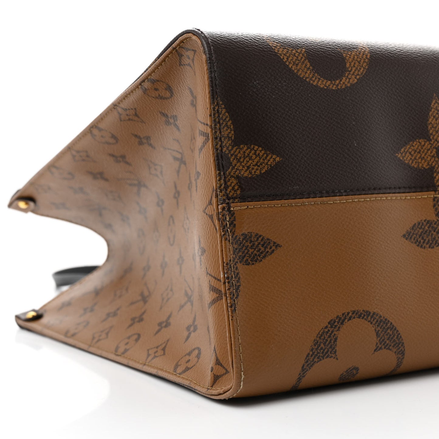 Reverse Monogram Giant Onthego GM