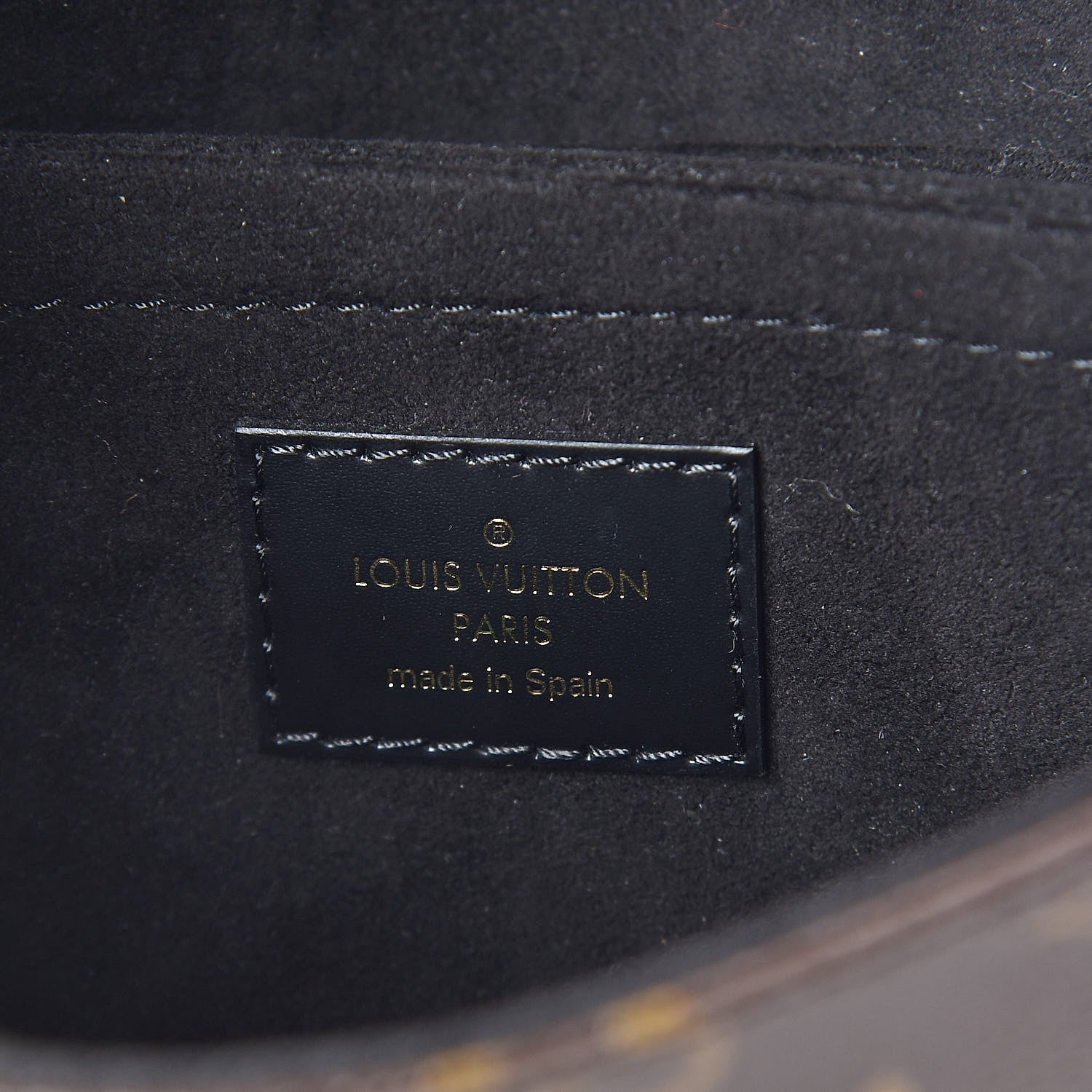 Louis Vuitton Epi Monogram Saint Michel Black 6 of 9