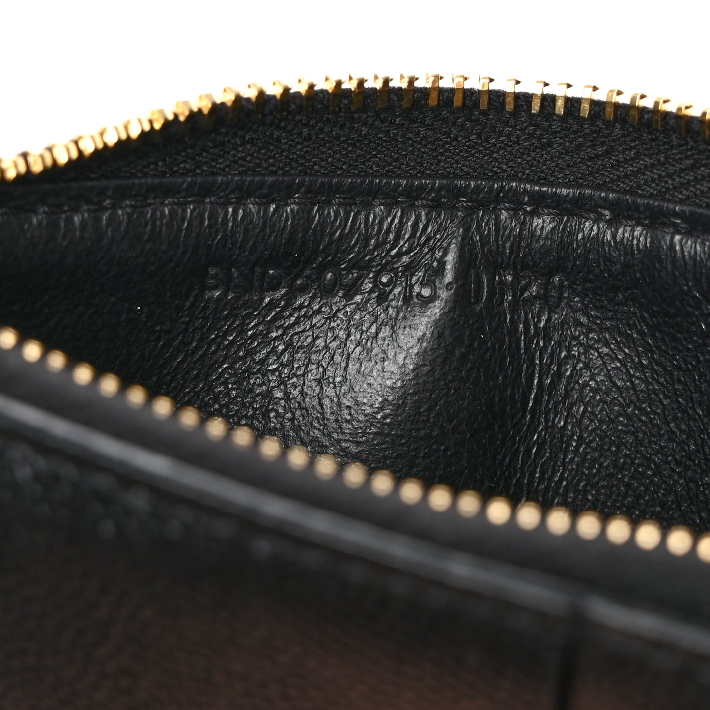 Grain De Poudre Matelasse Chevron Monogram Fragments Zippered Card Case Black