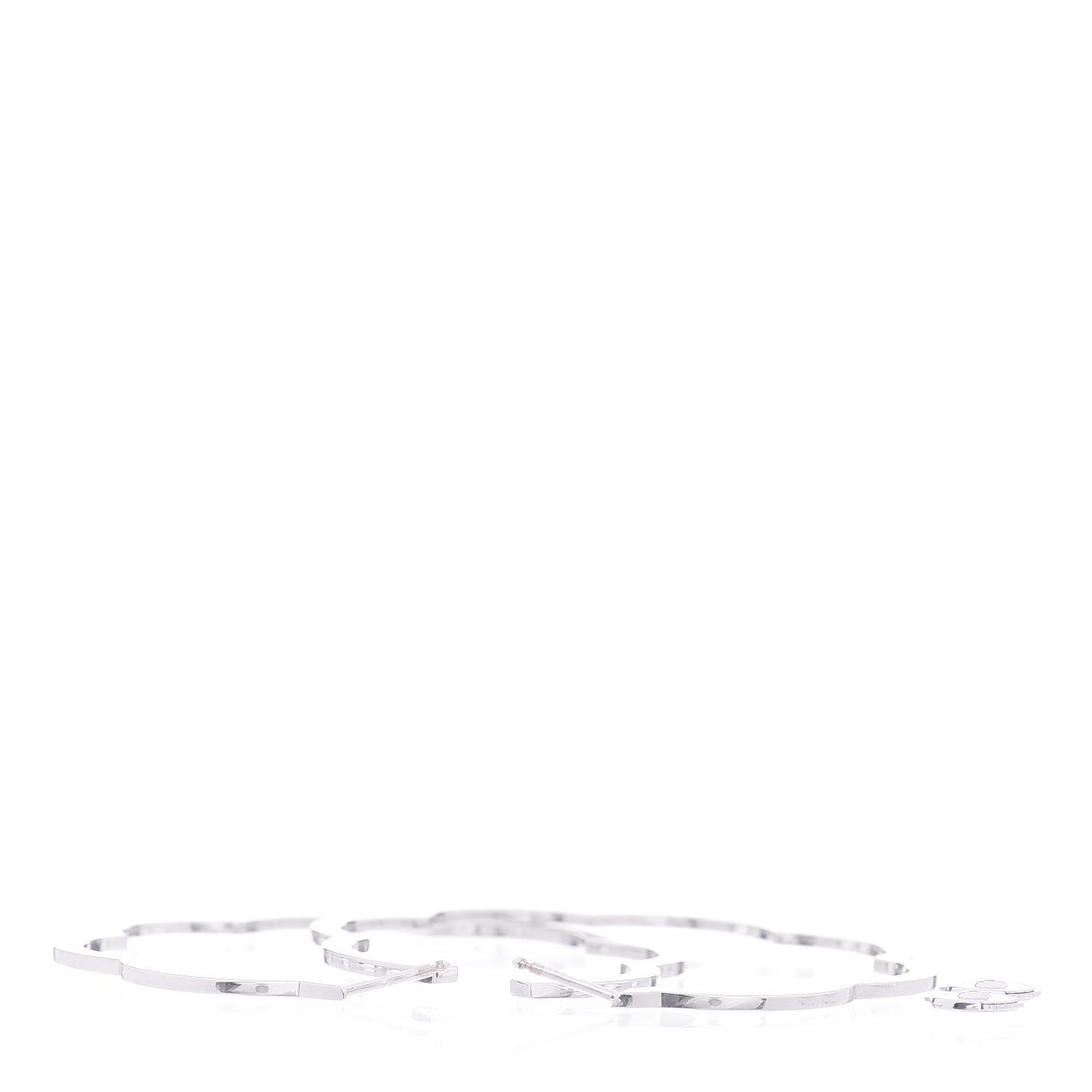 18K White Gold Large Profil de Camelia Hoop Earrings