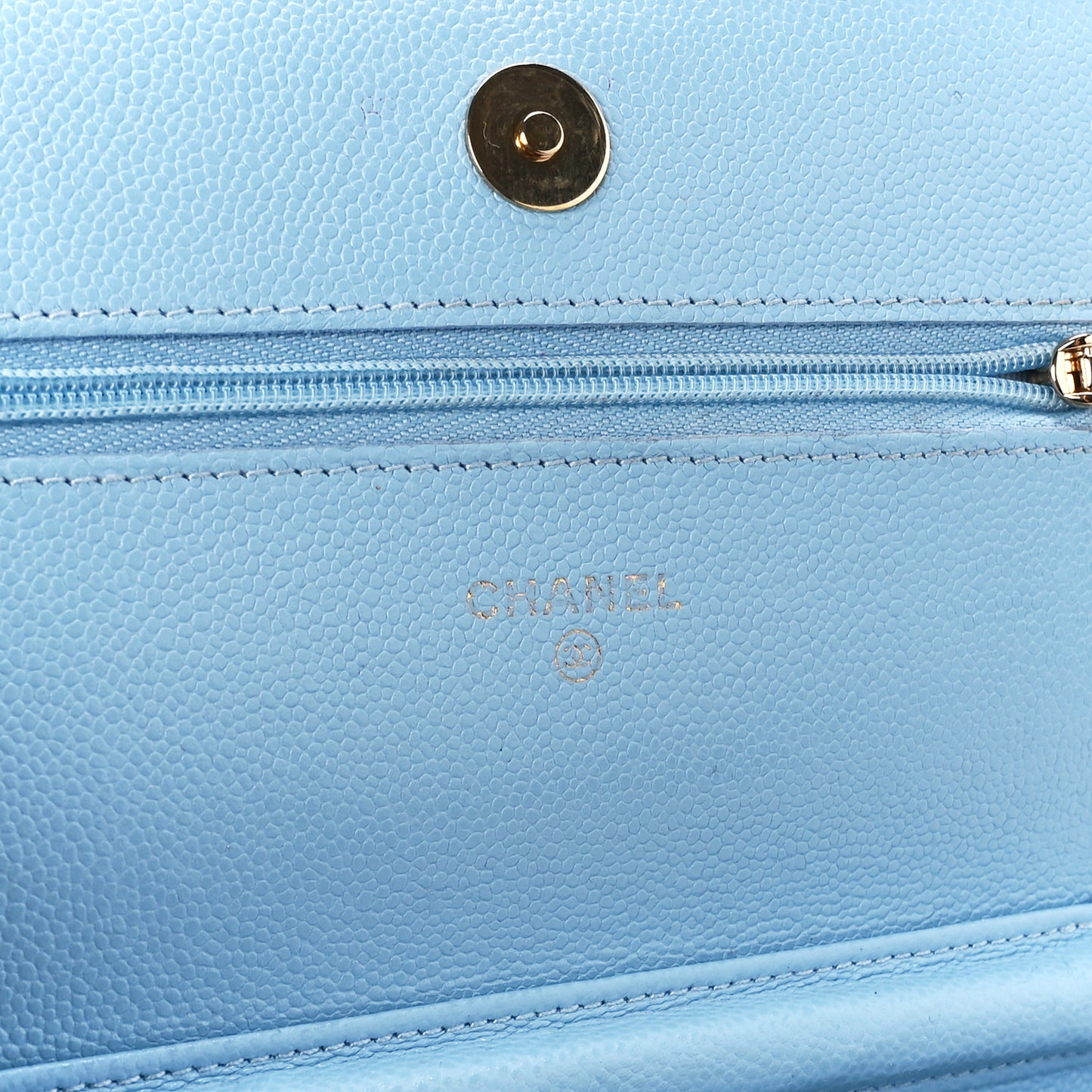 Caviar Quilted Wallet on Chain WOC Light Blue