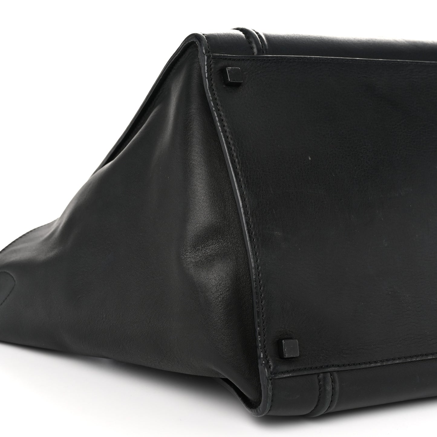 Smooth Calfskin Medium Phantom Luggage Black