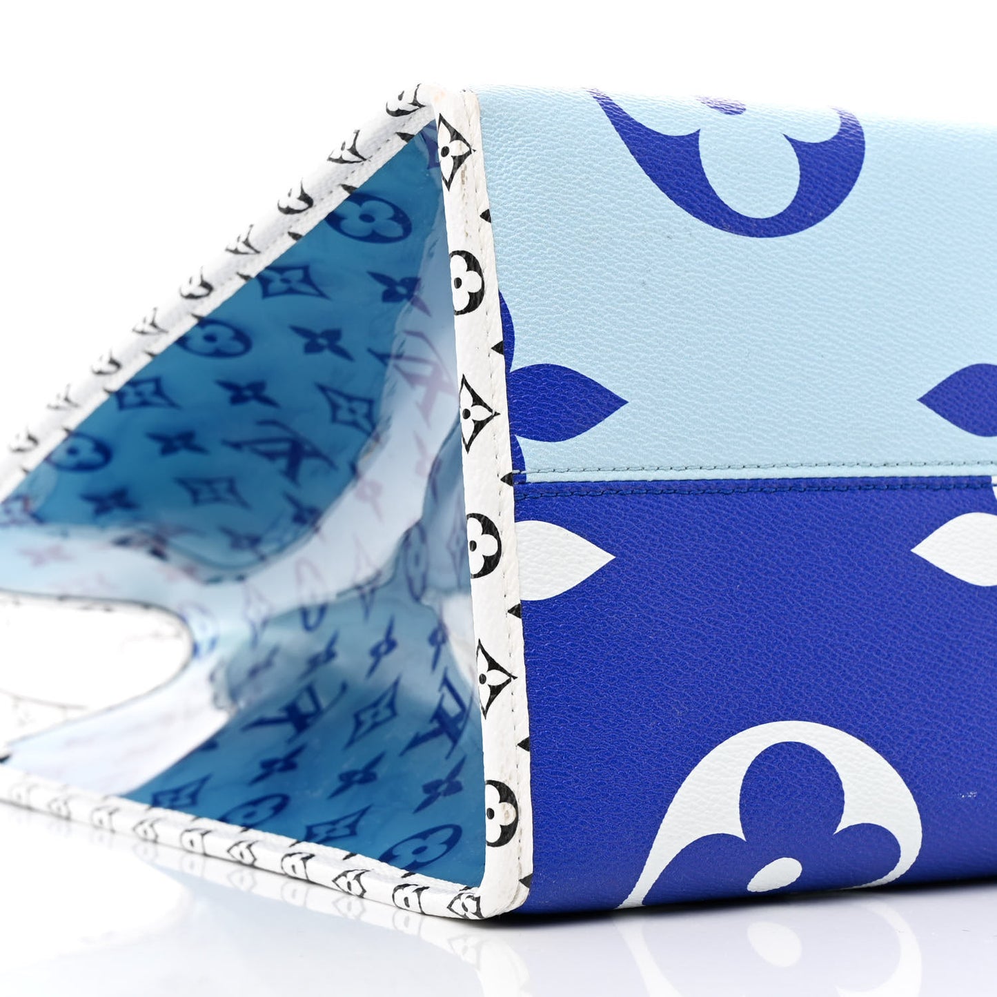 Monogram Giant Mykonos Onthego Blue