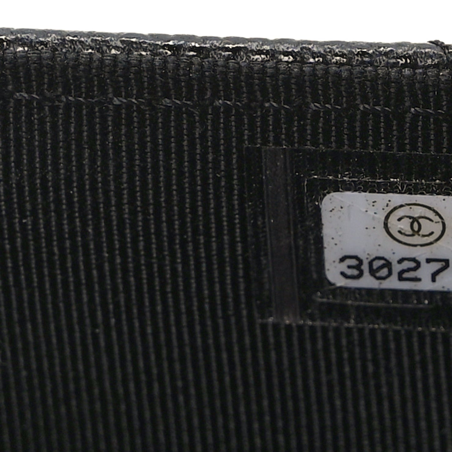 Caviar Quilted Medium Gusset Flap Wallet Black