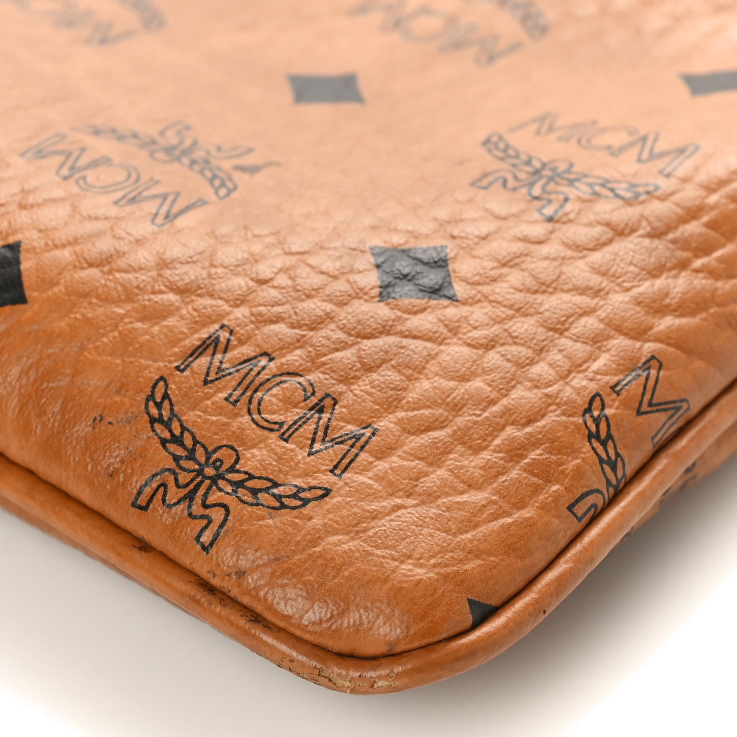 Visetos Medium Crossbody Pouch Cognac