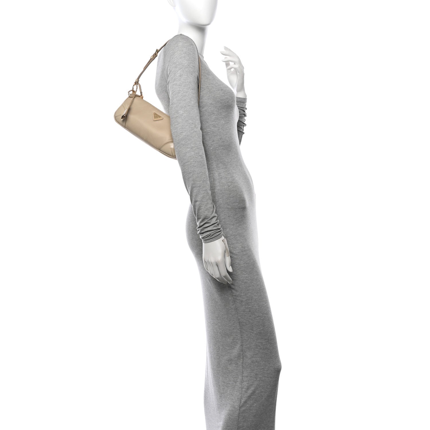 Prada Re-Nylon Spazzolato Re-Edition 2002 Shoulder Bag Deserto 2 of 10