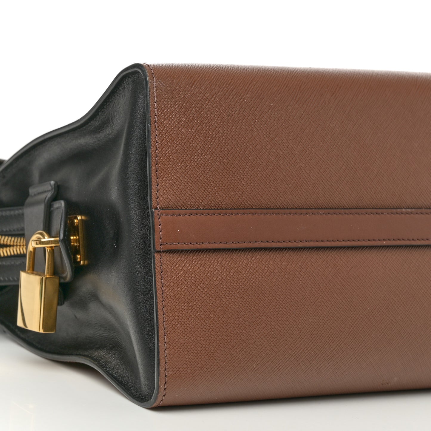 Saffiano City Calfskin Medium Esplanade Tote Palissandro Black