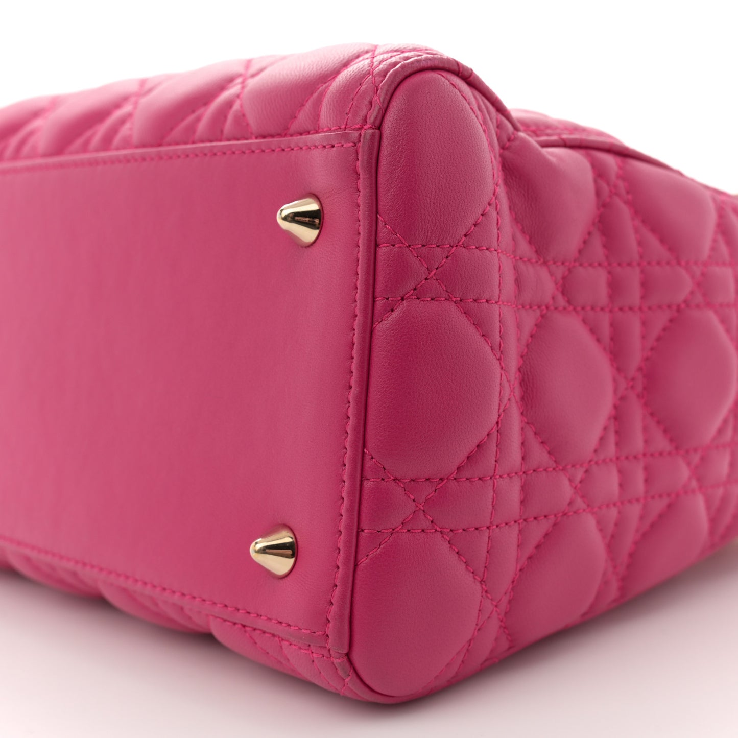 Lambskin Cannage Medium Lady Dior Fuchsia
