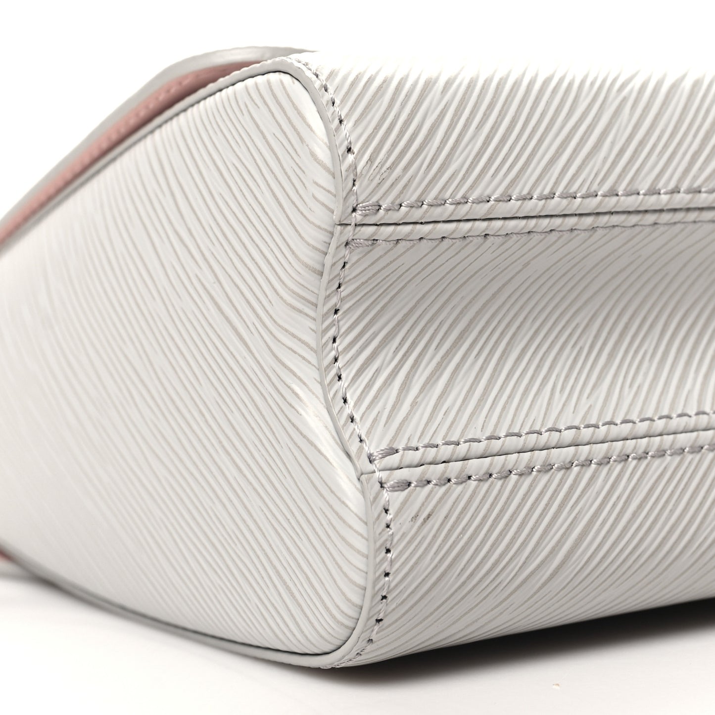 Epi Twist Shoulder Bag MM Gris
