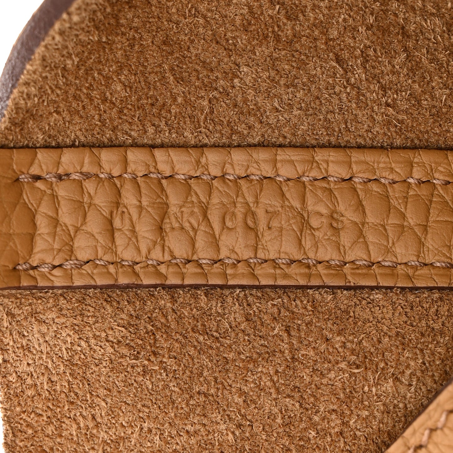 Taurillon Clemence Picotin Lock 18 PM Biscuit