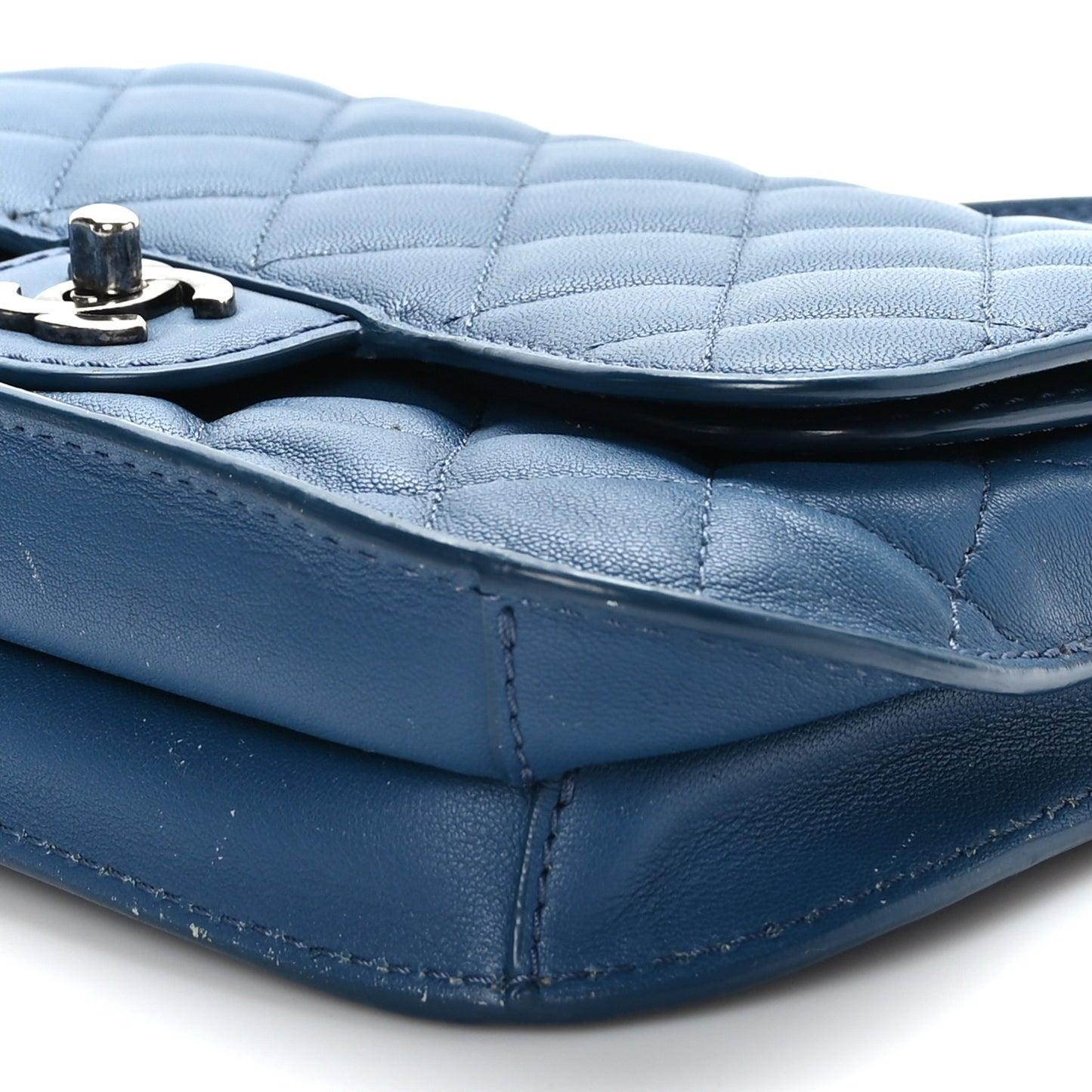 Lambskin Quilted Small Natural CC Flap Navy