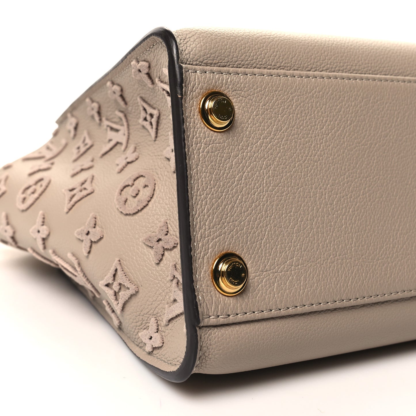Calfskin Monogram Tufting On My Side Galet