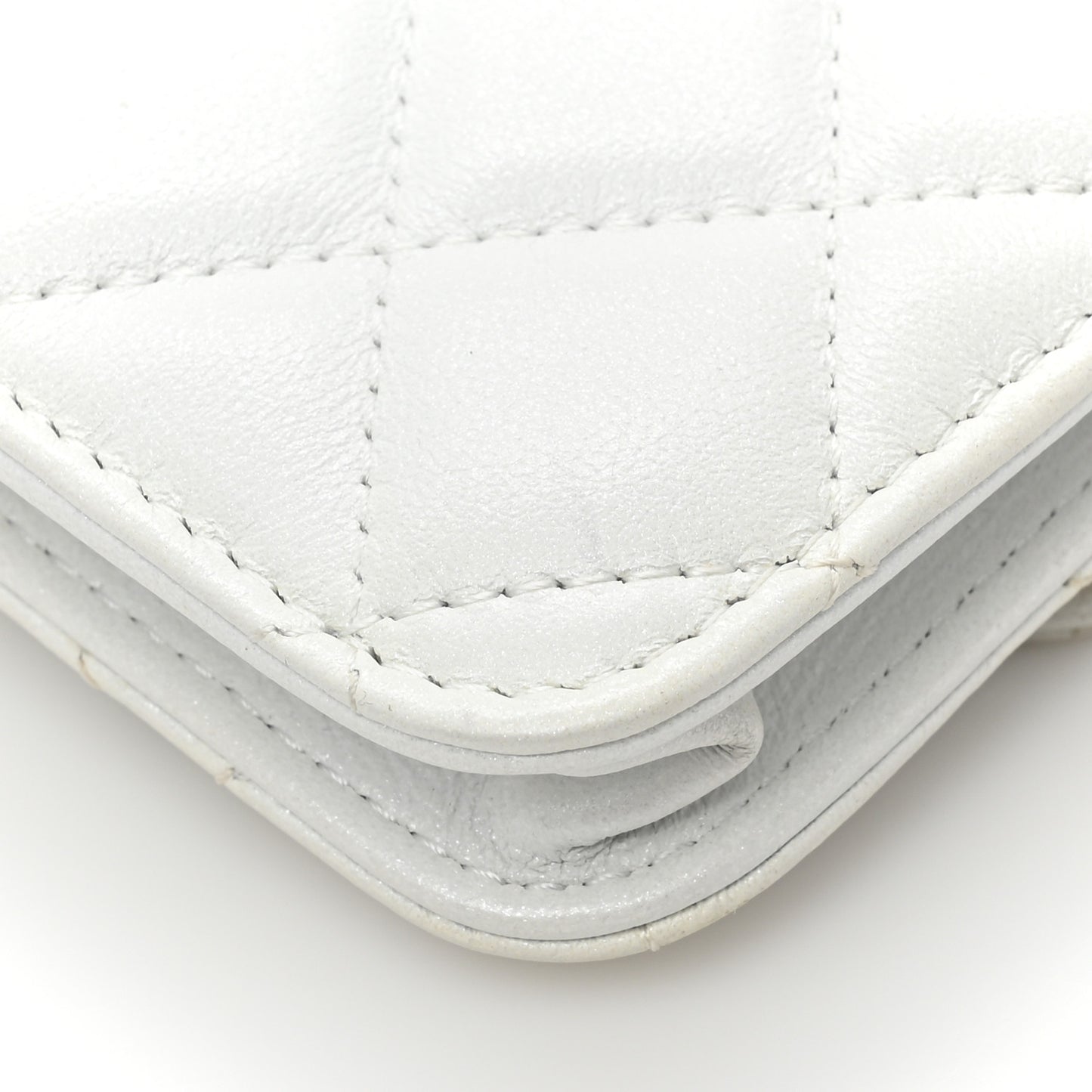 Calfskin Quilted Maxi Pearls Clutch With Chain White