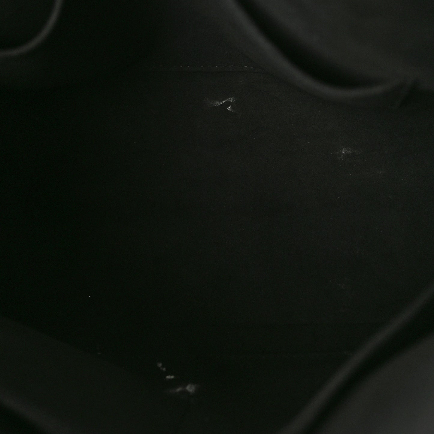 Monogram V Tote MM Black