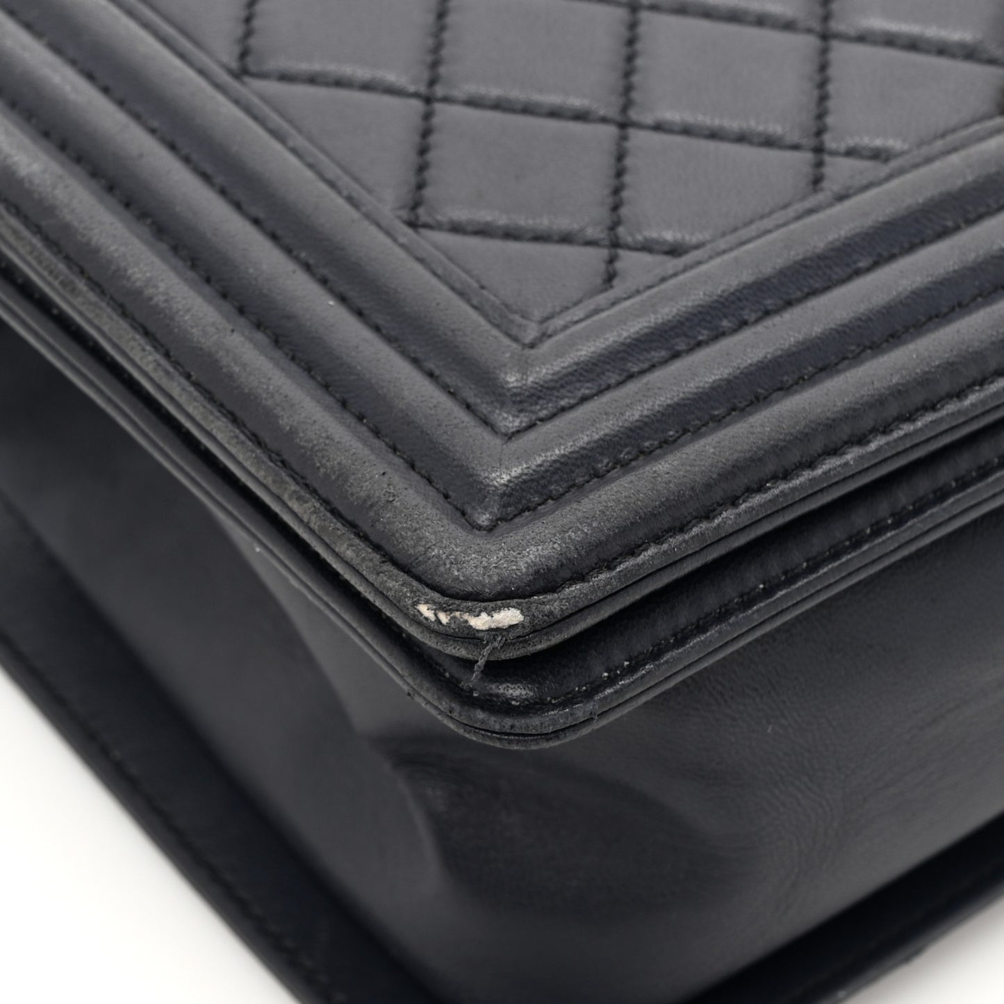 Lambskin Quilted Medium Boy Flap Dark Navy