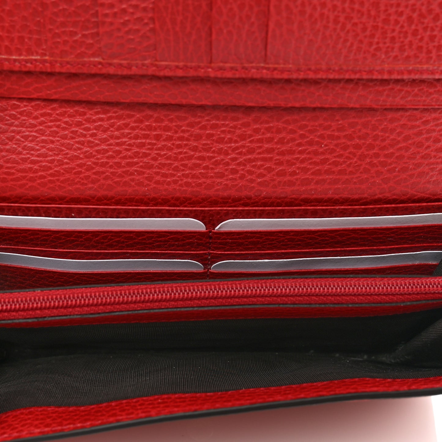 Pebbled Calfskin Interlocking G Continental Wallet Red
