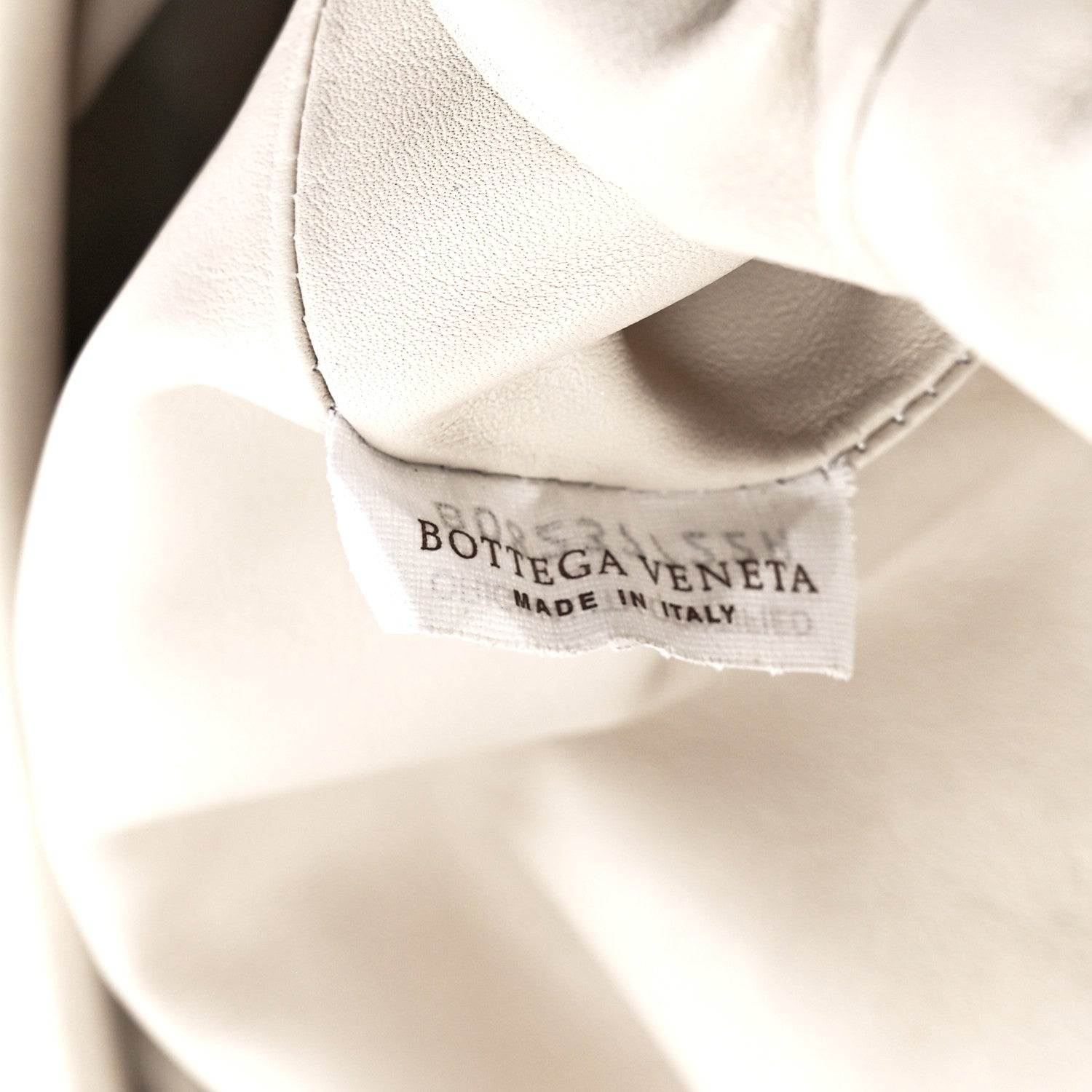 Bottega Veneta Smooth Butter Calf The Pouch Oversized Clutch Plaster 8 of 12