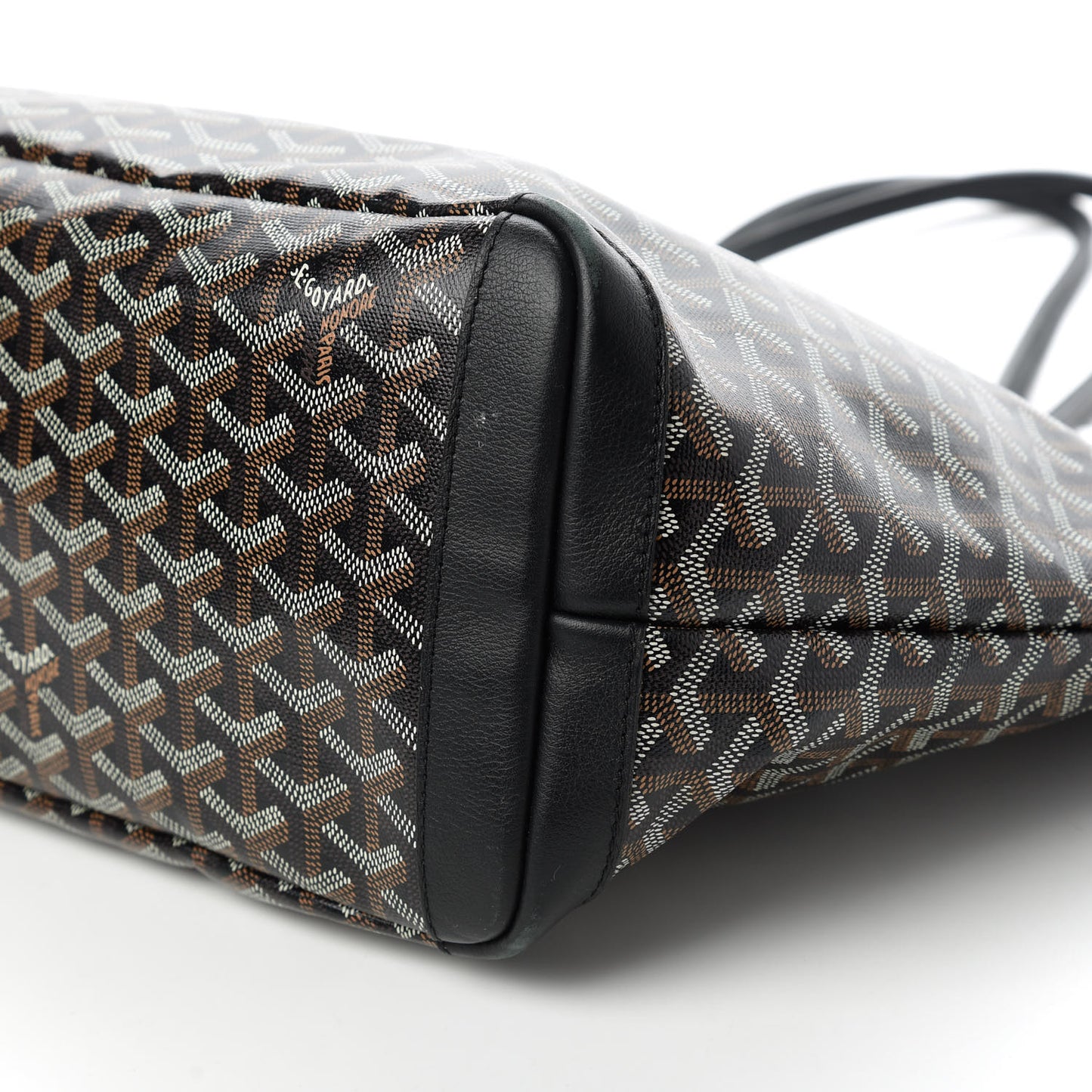 Goyardine Artois MM Black